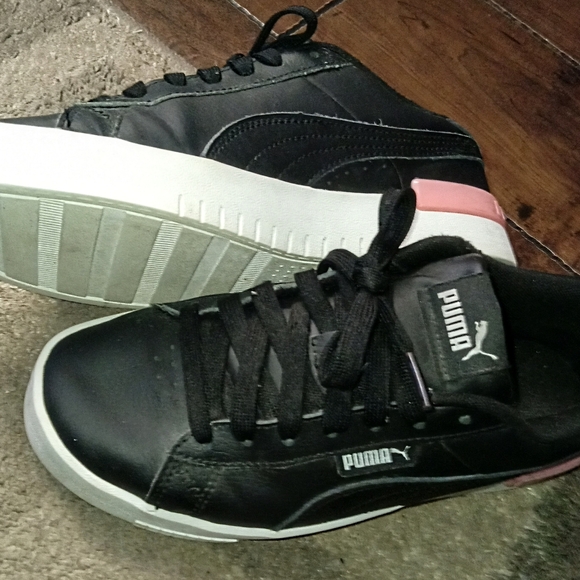 Puma Sneakers - Picture 2 of 2